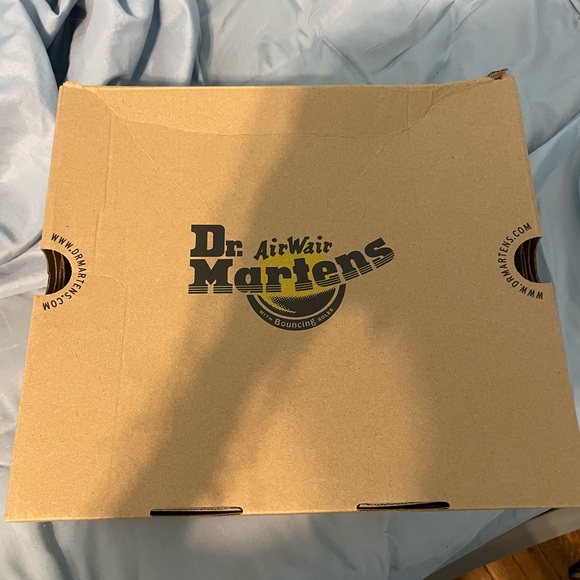 Dr. Martens Womens Size 9 Never worn or even tried on in original box. - Picture 2 of 3
